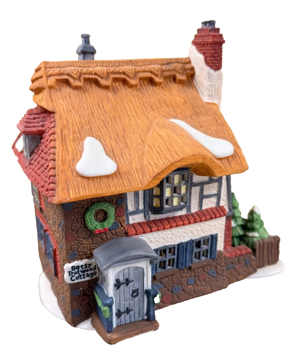 Dept 56 David Copperfield Betsy Trotwood's Cottage #55506 Dickens W/Light & Box